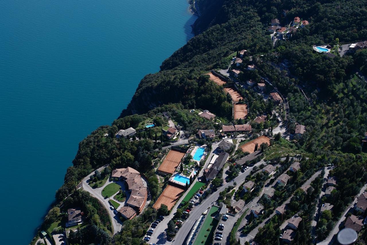 Village Bazzanega - Montagnoli Group Tremosine Exterior photo